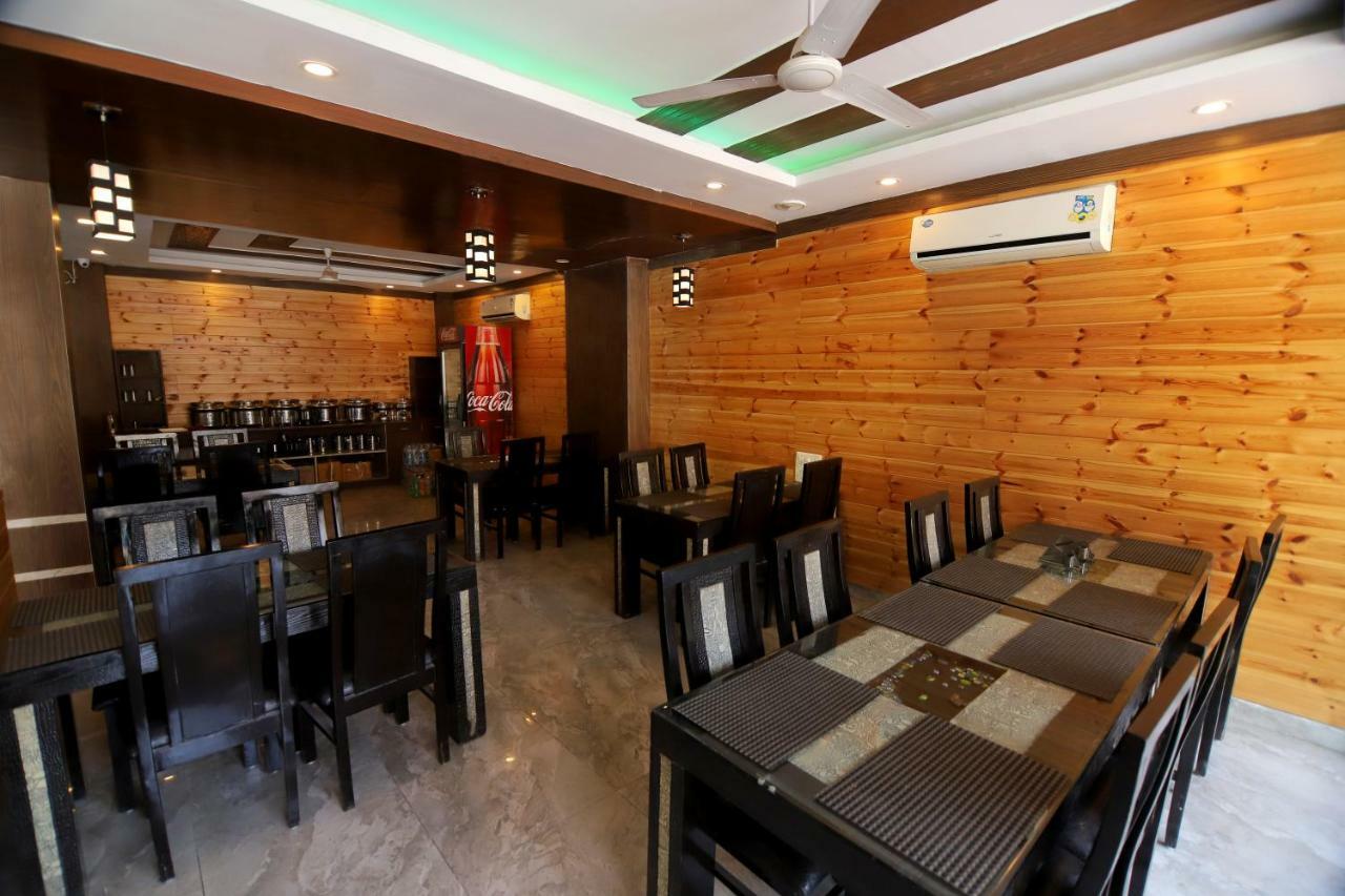 Hotel Sk International Rishikesh Bagian luar foto