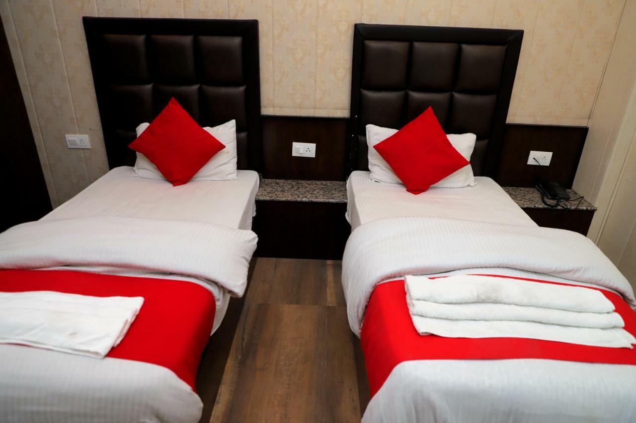 Hotel Sk International Rishikesh Bagian luar foto
