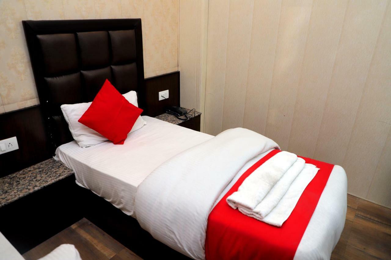 Hotel Sk International Rishikesh Bagian luar foto