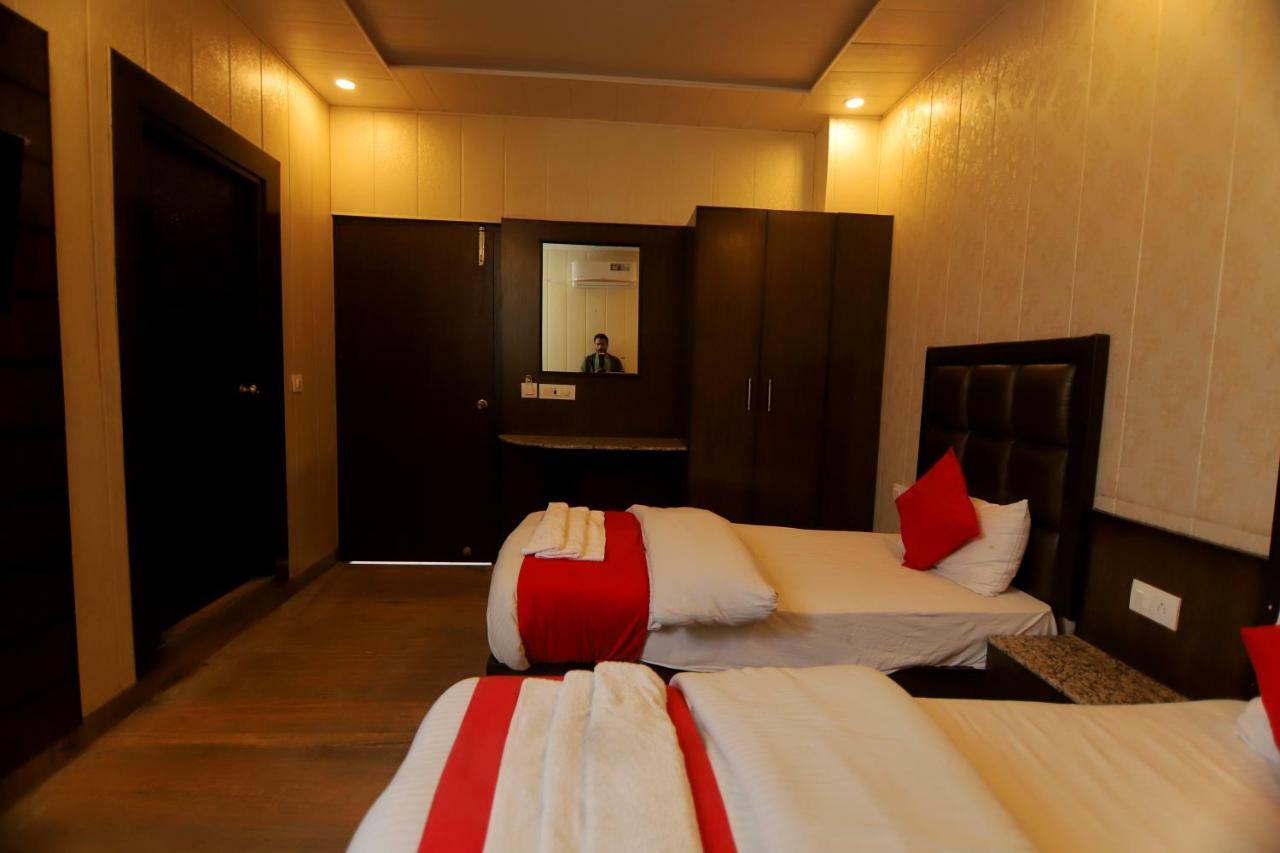 Hotel Sk International Rishikesh Bagian luar foto